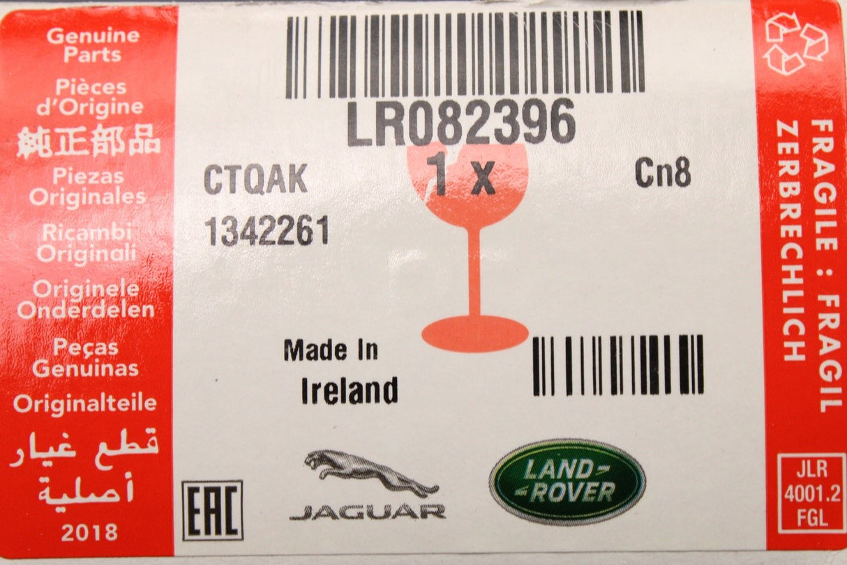 Land Rover Discovery 5 2017-on dashboard trim (right)LR082396