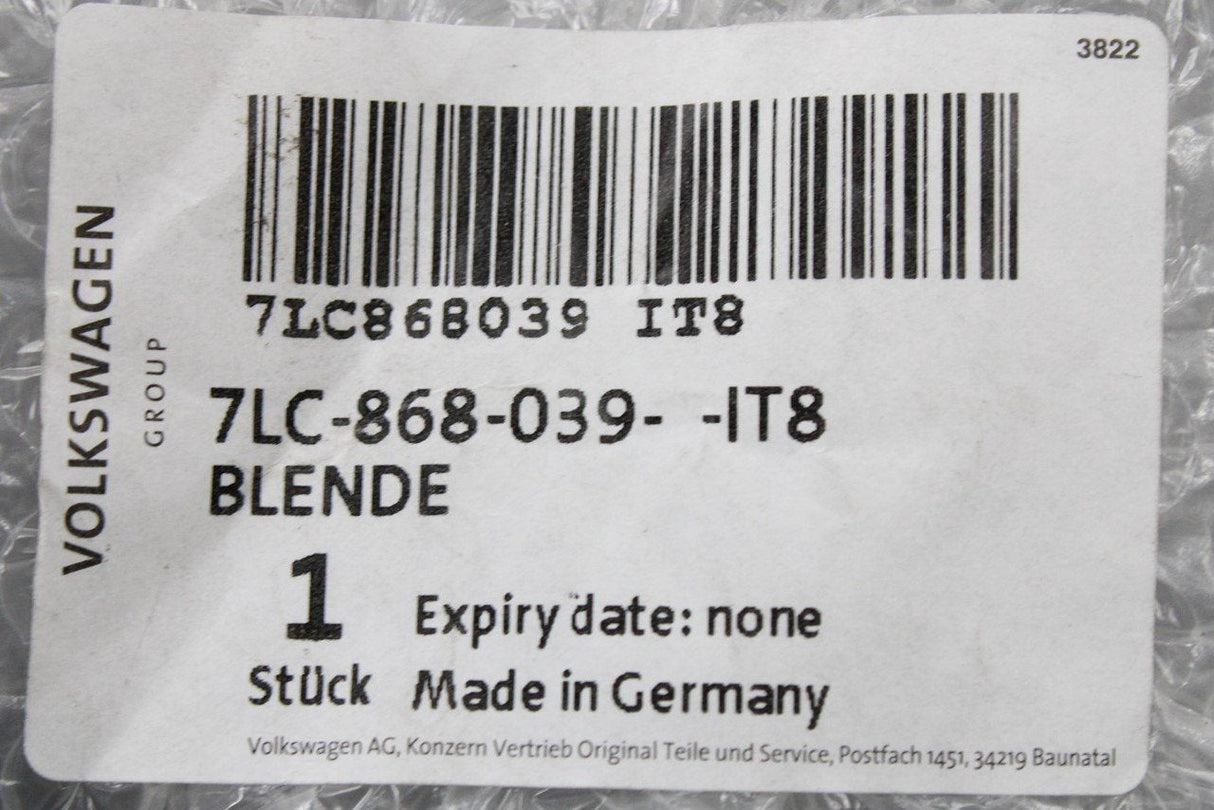 VW Transporter T6.1 front door card insert trim (left) 7LC868039 IT8