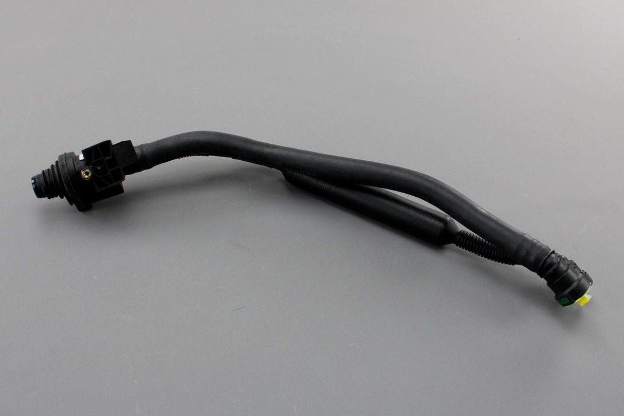 VW Tiguan Audi Q3 Skoda Kodiaq AdBlue tank filler pipe 5QF131965D