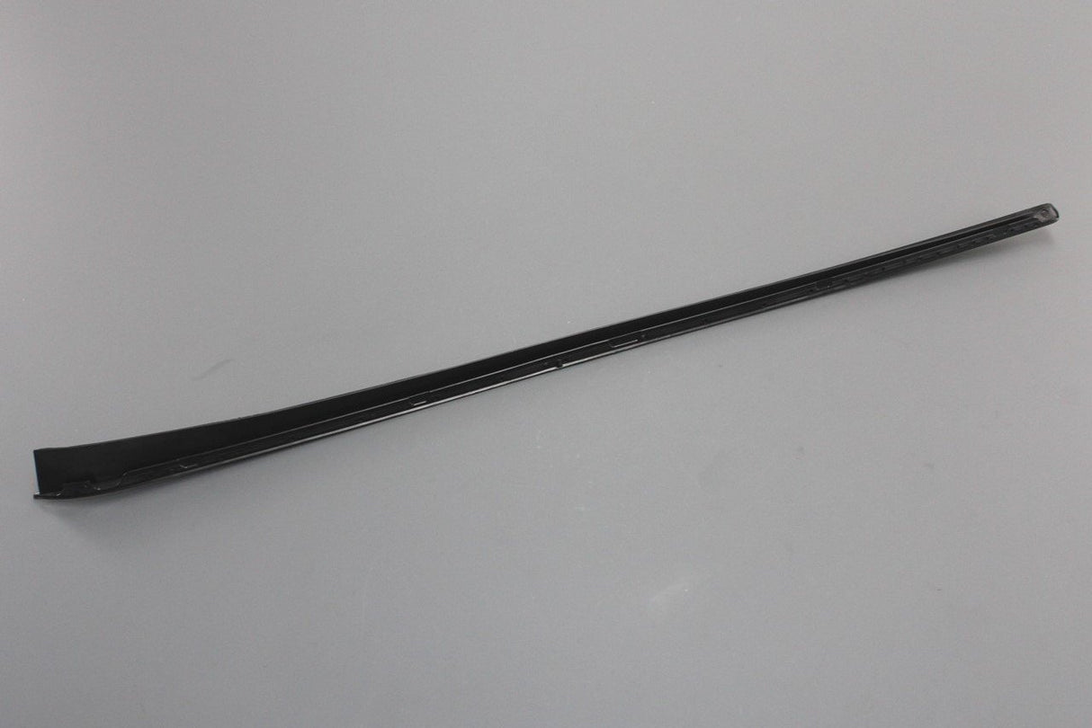 VW Golf MK7 MK7.5 windscreen side seal trim strip (right) 5G0854328B 5AP