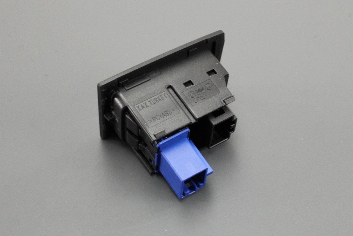 VW Golf MK7.5 17-20 hazard light switch & airbag light 5G2919225A RDW