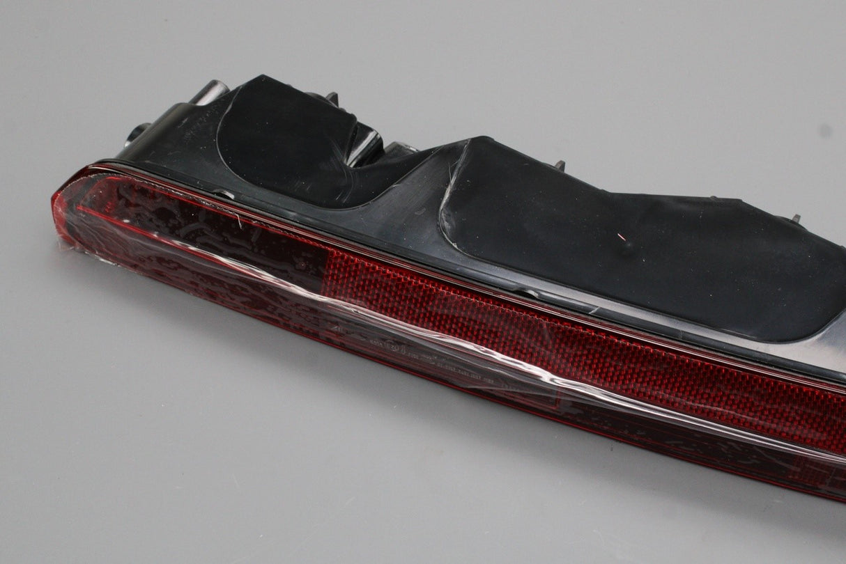 Audi Q7 2016-on rear LED tail light (right) 4M0945096