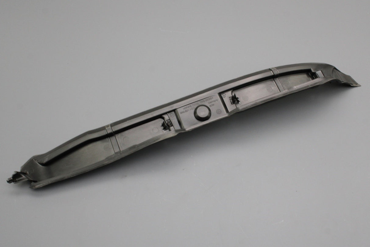 VW Polo 6R 6C 2010-2018 front inner wing trim (right) 6R0821112B