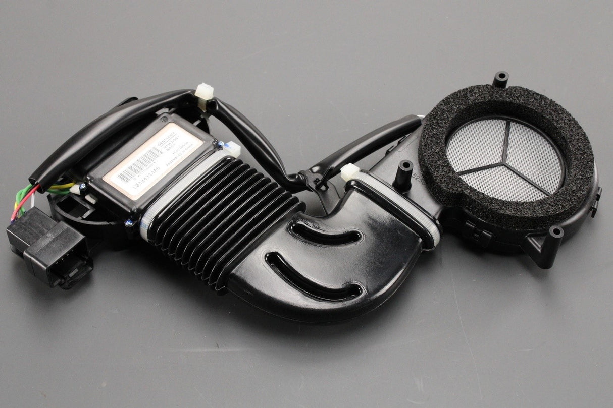 Land Rover Discovery 5 RR Sport Velar 2014-on seat air duct LR080797