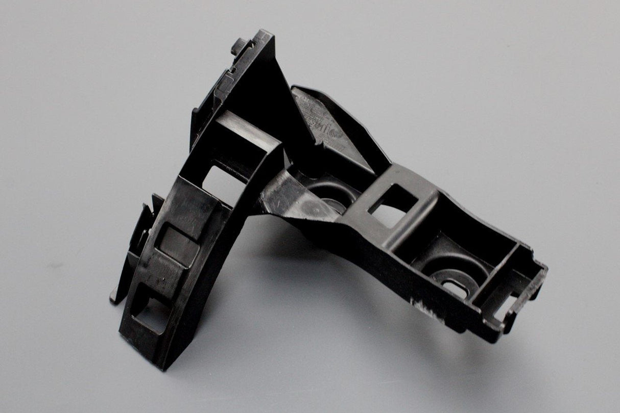 VW Golf Estate MK7 MK7.5 tail light guide profile (left) 5G9807393G