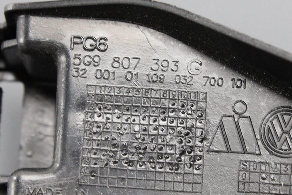 VW Golf Estate MK7 MK7.5 tail light guide profile (left) 5G9807393G