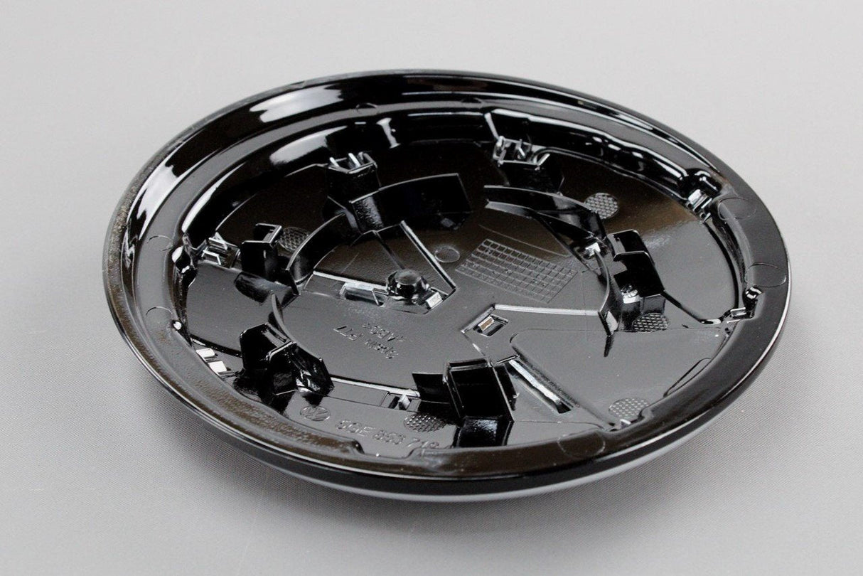 VW Golf MK7.5 2017-19 front grille VW emblem badge 5GE853719A 041