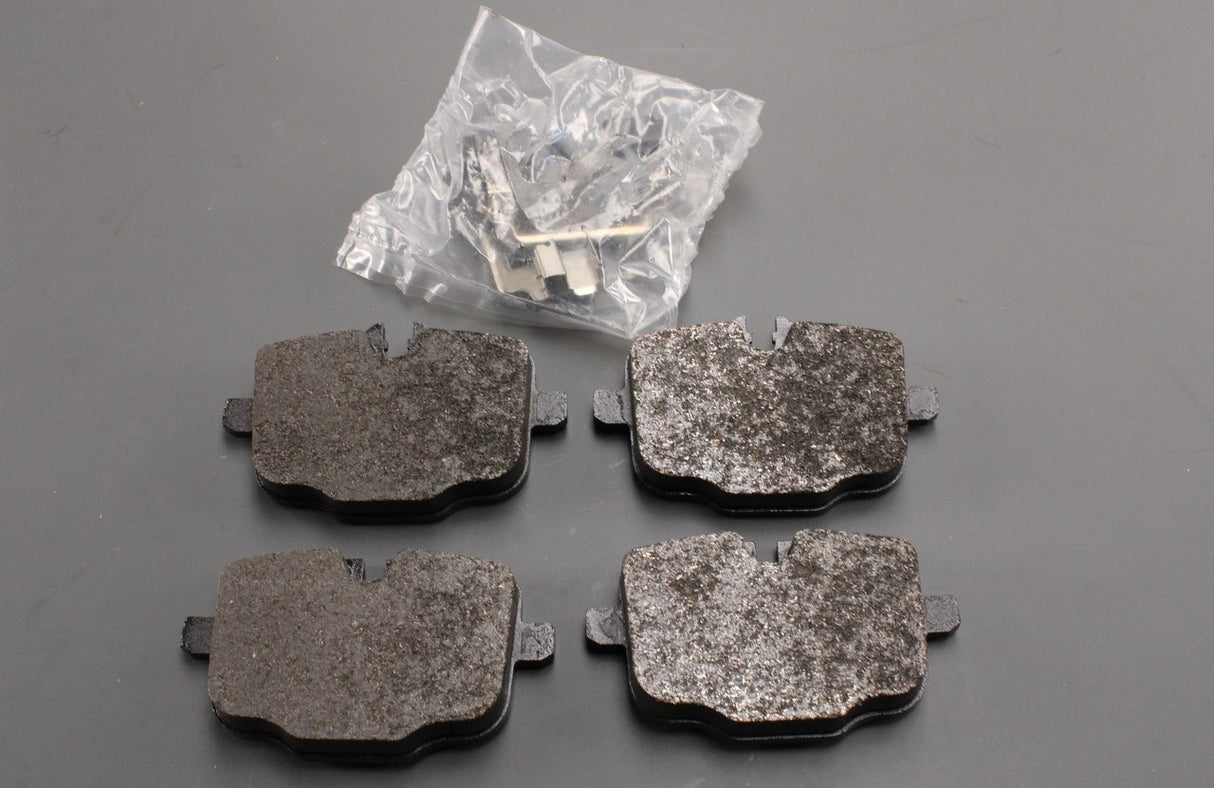 BMW M5 F10 M6 F06 F12 F13 sport brake pads (rear) 34212284466