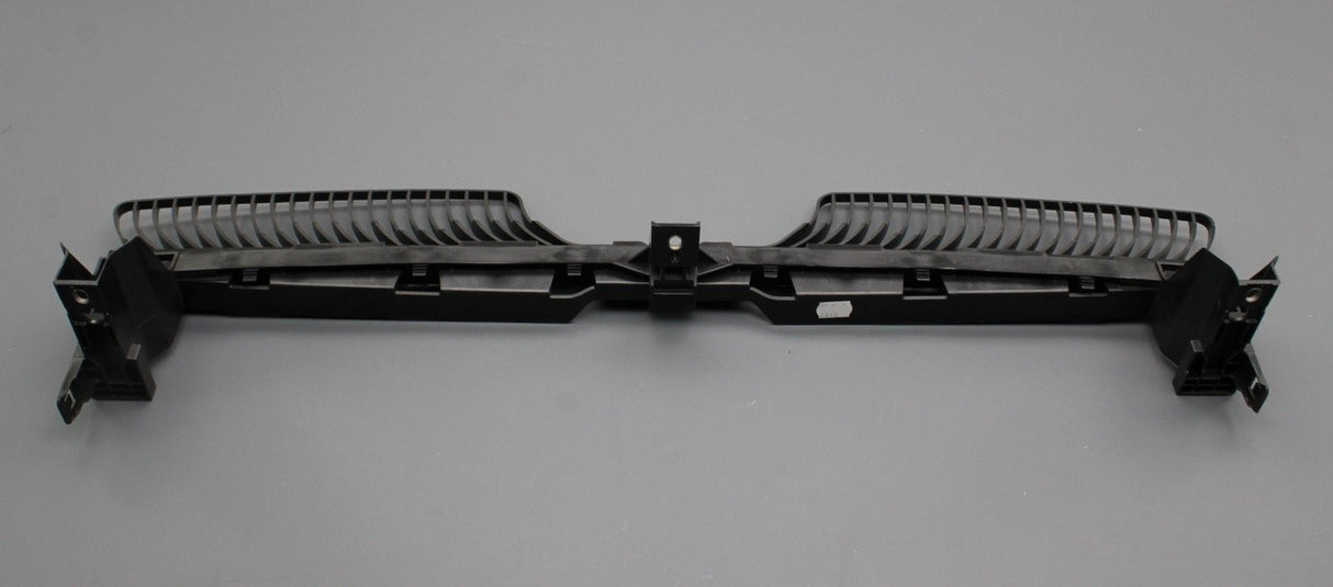VW Tiguan 2016-2024 front bumper guide (centre) 5NA805705N