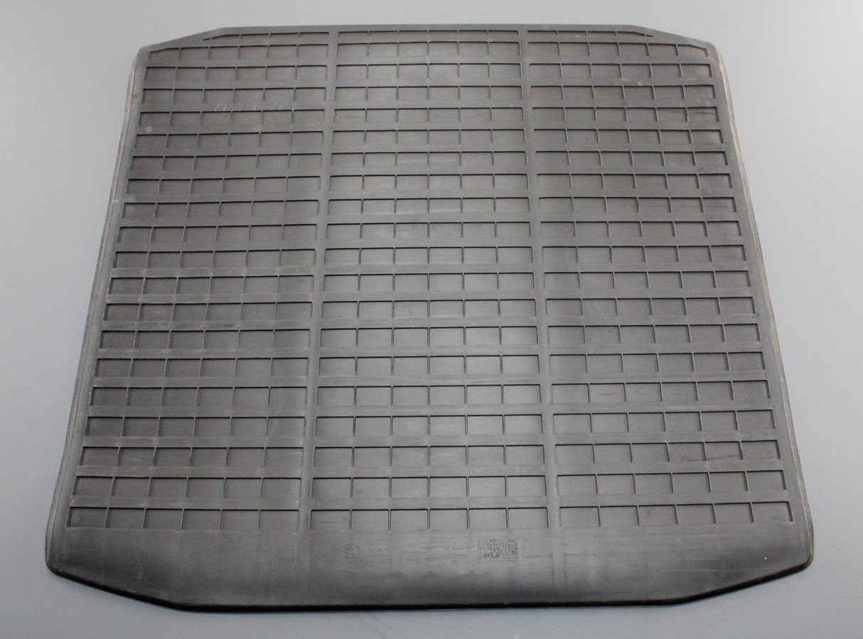 Skoda Rapid 2013-on rubber luggage boot liner 5JA061190