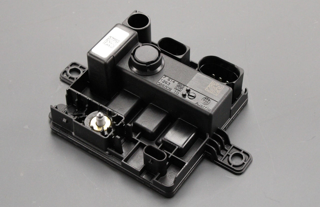 BMW F80 M3 2014-2015 integrated supply module 12637614585