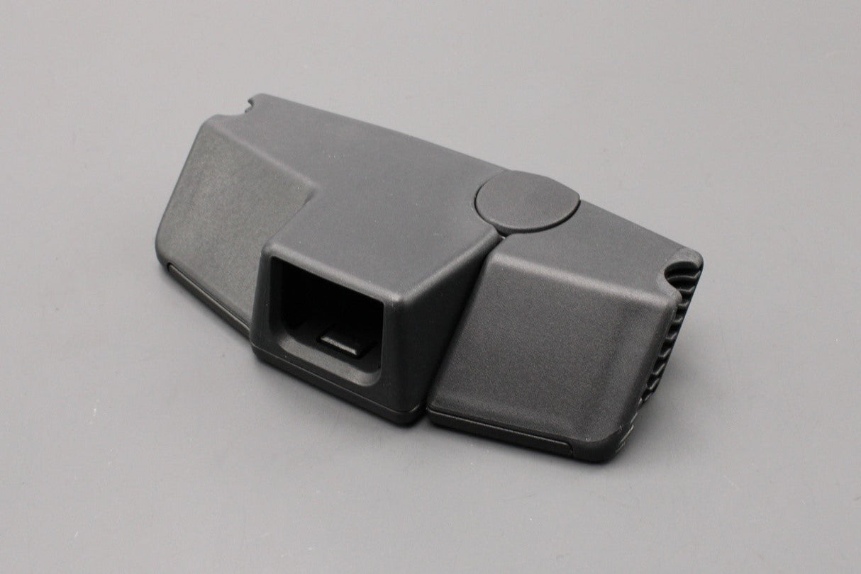 Skoda Superb 24-on multifunctional headrest accessories mount 3P0061128