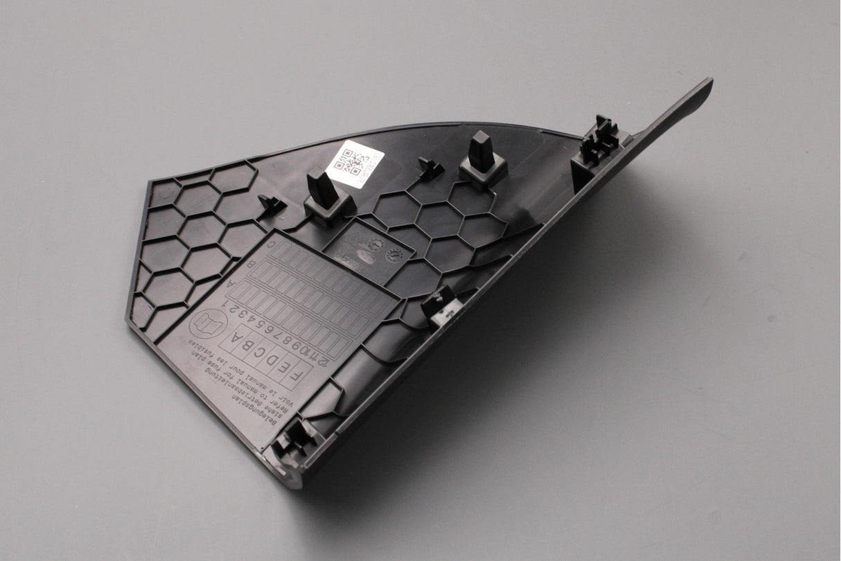 Audi e-tron GT 2021-on RHD fuse holder cover (right) 9J1867938C 1E0