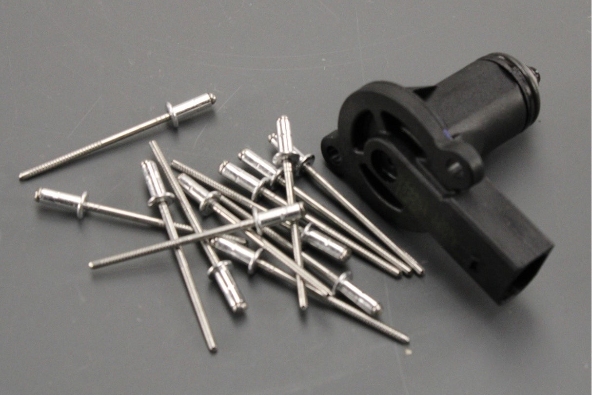 Land Rover Defender Discovery 5 air compressor solenoid valve LR146170