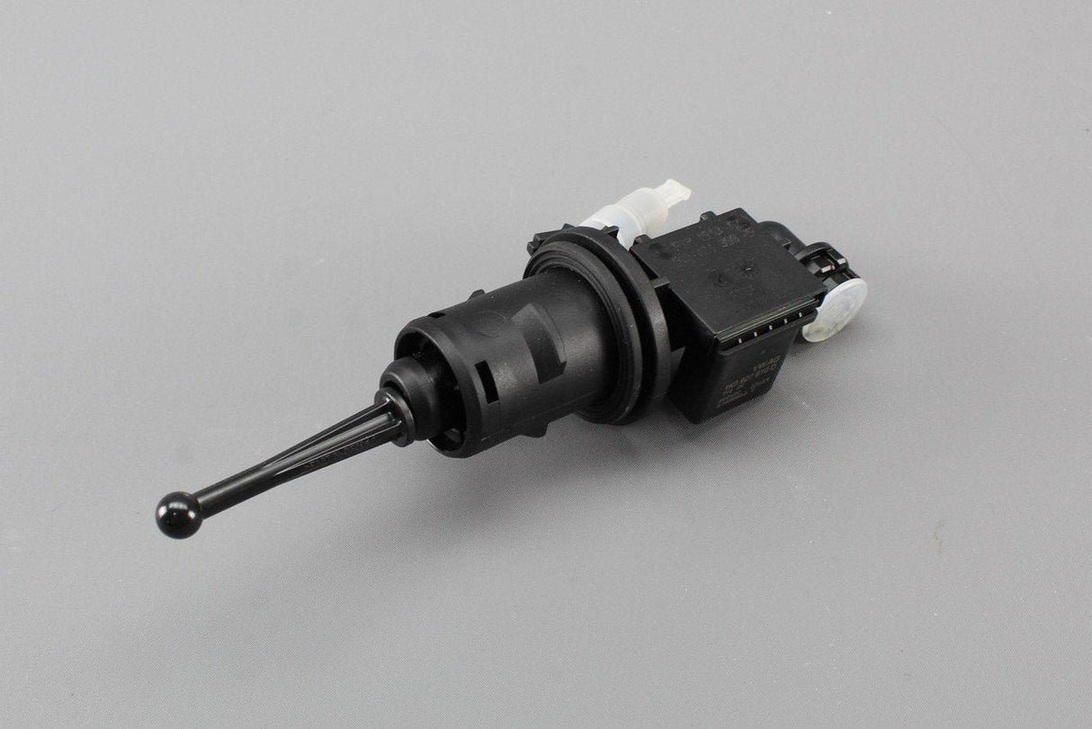 VW Golf MK6 Beetle Passat Audi A3 TT clutch master cylinder 1K0721388AF