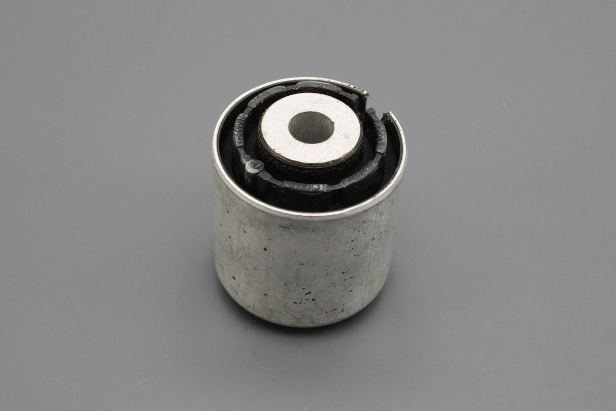 Porsche Panamera Taycan front lower arm suspension bush (x1) 971407516