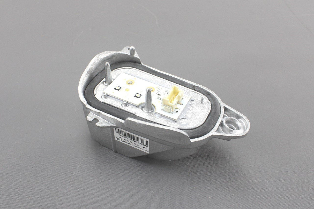 Audi Q5 13-17 DRL LED headlight module with heat sink (right) 8R0941476B