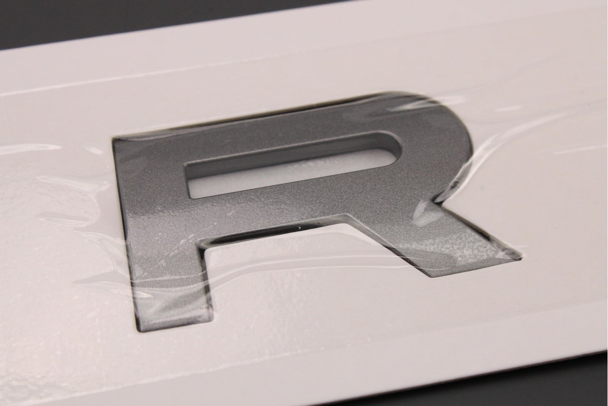 Land Rover Discovery 5 17-on 'VERY' bonnet emblem badge (front) LR083095