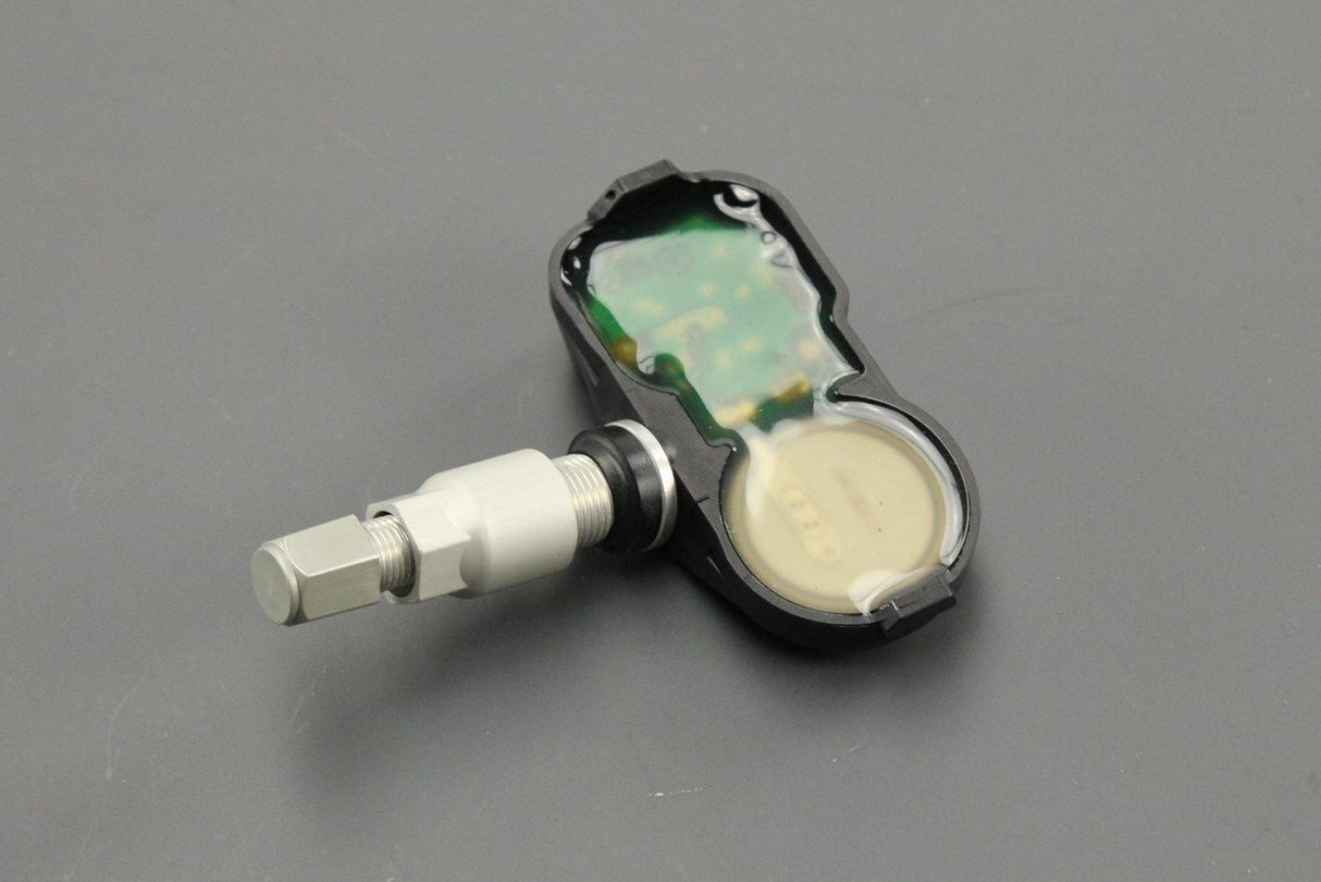 Toyota tyre pressure monitoring sensor TPMS (x1) 42607-24102