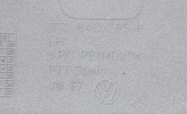 VW Multivan 2022-on sliding door rail cover (left) 7T0843795H GRU