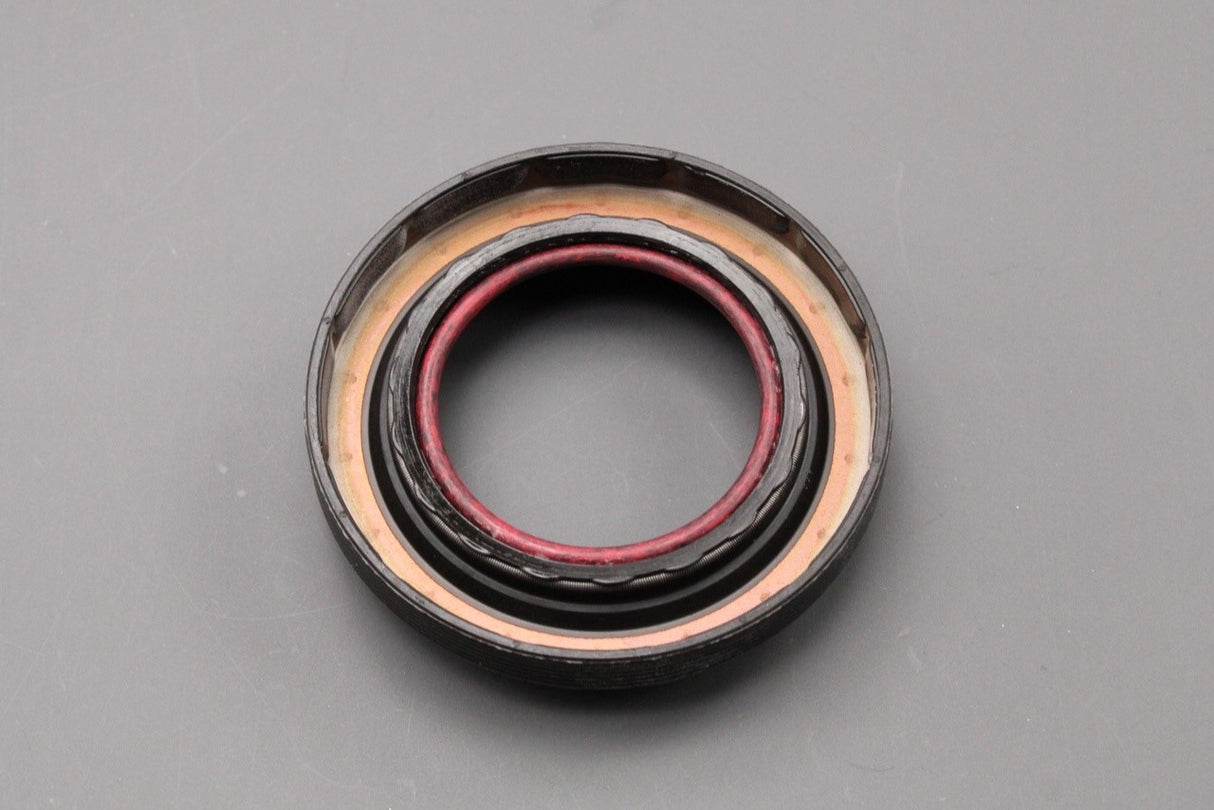 Land Rover Range Rover transmission output shaft oil seal kit LR049886