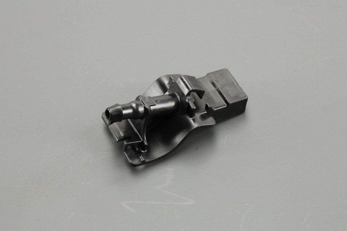 Toyota Auris Lexus windscreen washer jet nozzle (front) 85381-12400