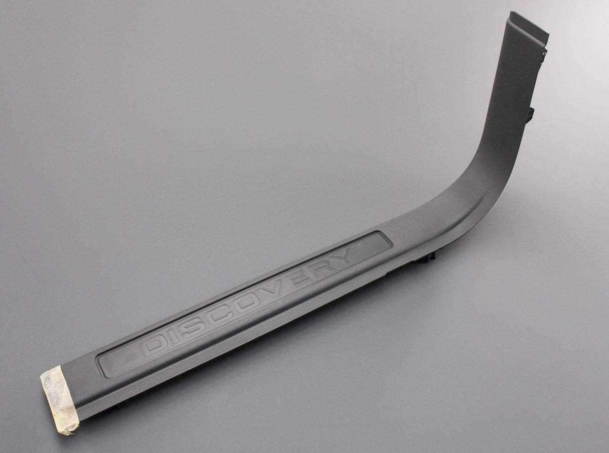 Land Rover Discovery L550 sill scuff trim (front right) 02348AE8LAA