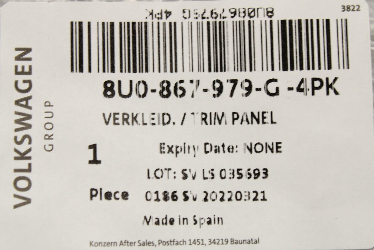 Audi Q3 2012-14 RSQ3 2014-18 rear boot lid trim panel 8U0867979G 4PK