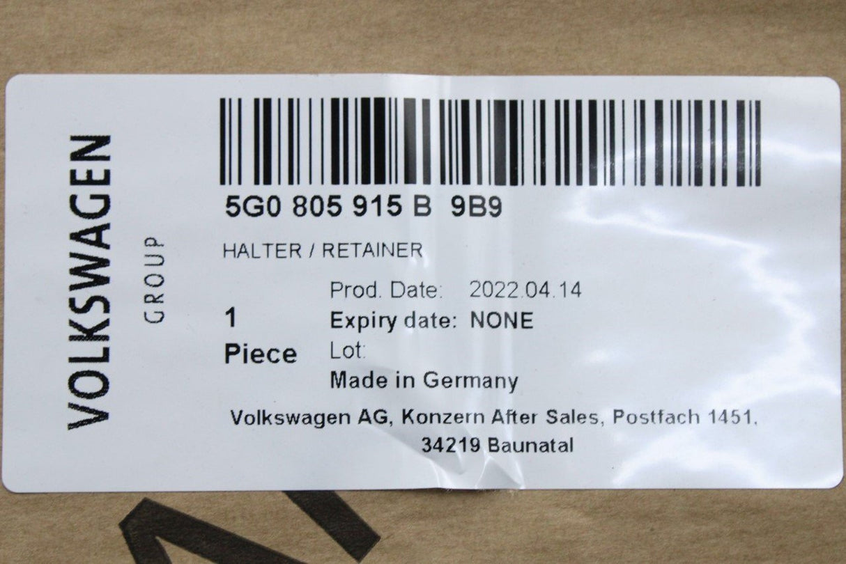 VW Golf MK7 2013-2017 front lower splitter retaining trim 5G0805915B 9B9