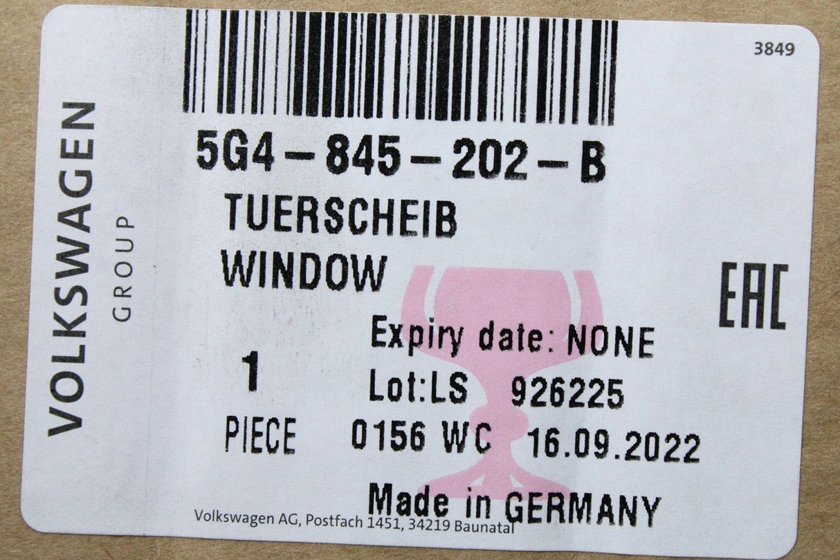 VW Golf MK7 MK7.5 2013-2020 front door window glass (right) 5G4845202B