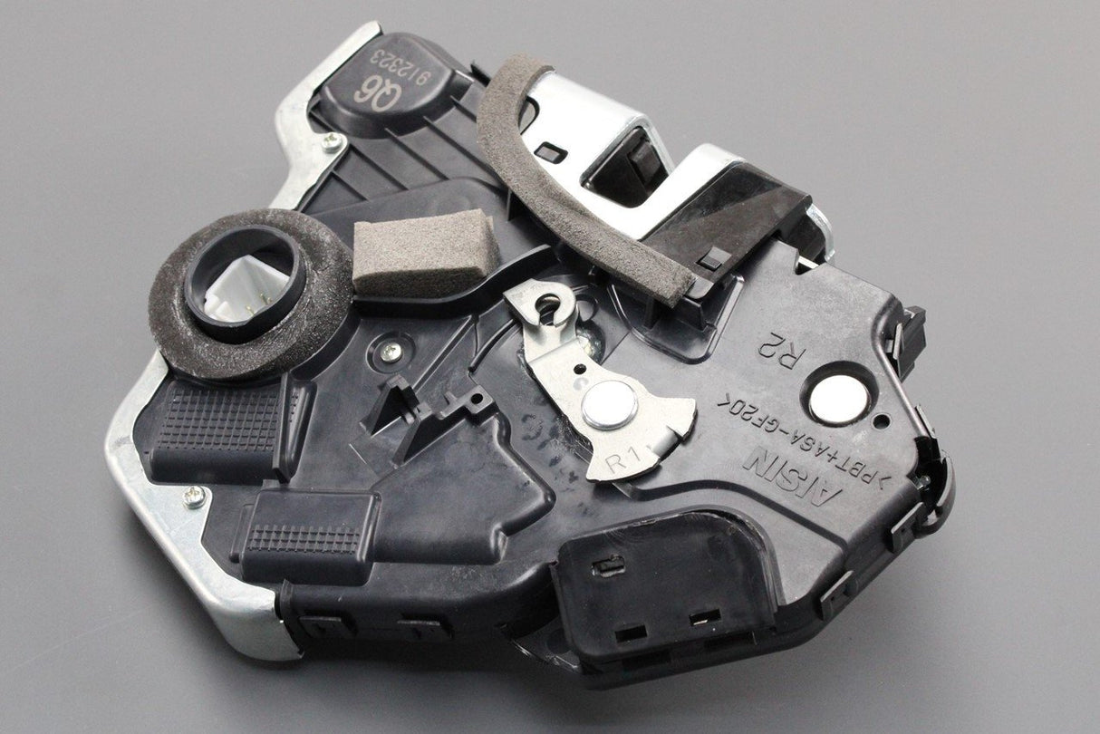 Toyota Hilux IQ Lexus RC RX door lock & motor (front right) 69030-53080