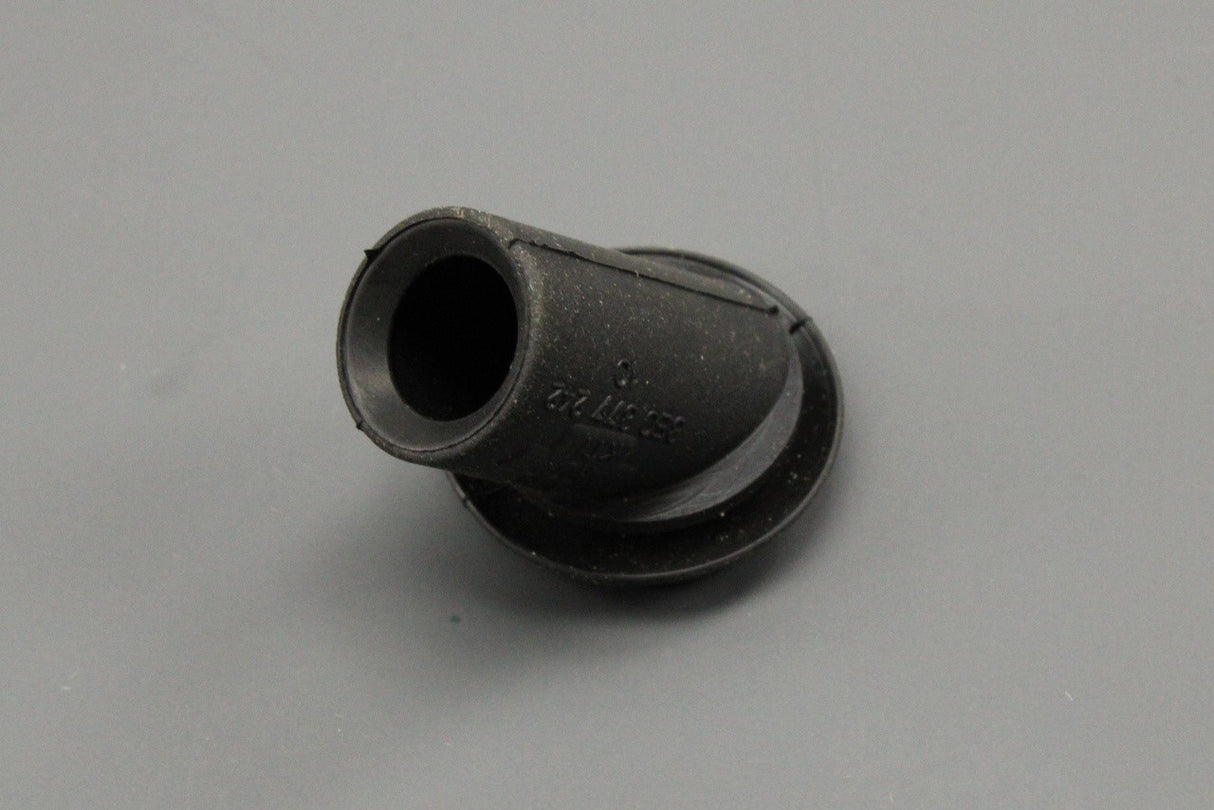 Audi A3 A4 A5 A6 Q5 RS3 RS4 RS6 Skoda Yeti sunroof drain hose 8E0877242