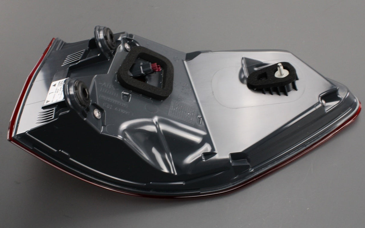 BMW G31 2017-2021 LED tail light (outer left) 63217388947