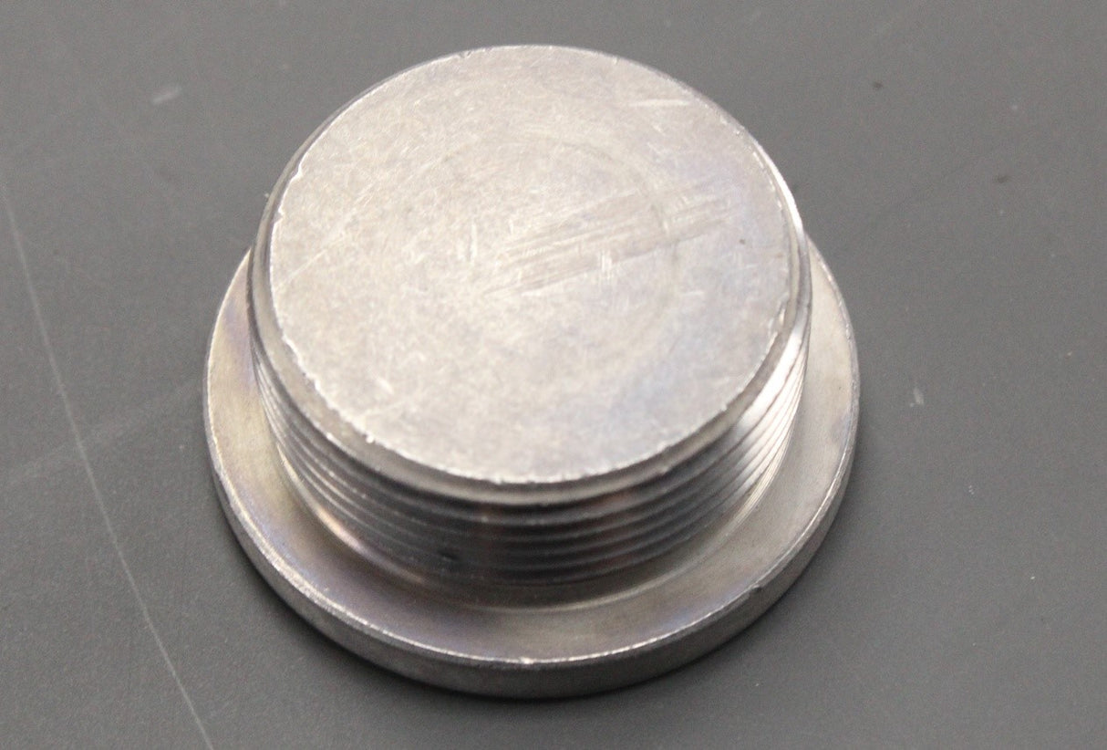 Audi R8 2007-on 4.2L 5.2L engine oil cooler sealing plug 07C103059B