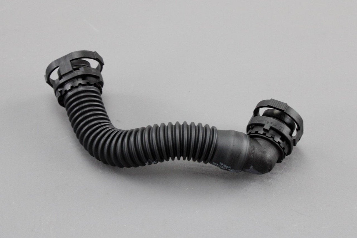 VW Audi Skoda SEAT Breather hose line for 1.6 2.0 TDI engine 04L103493