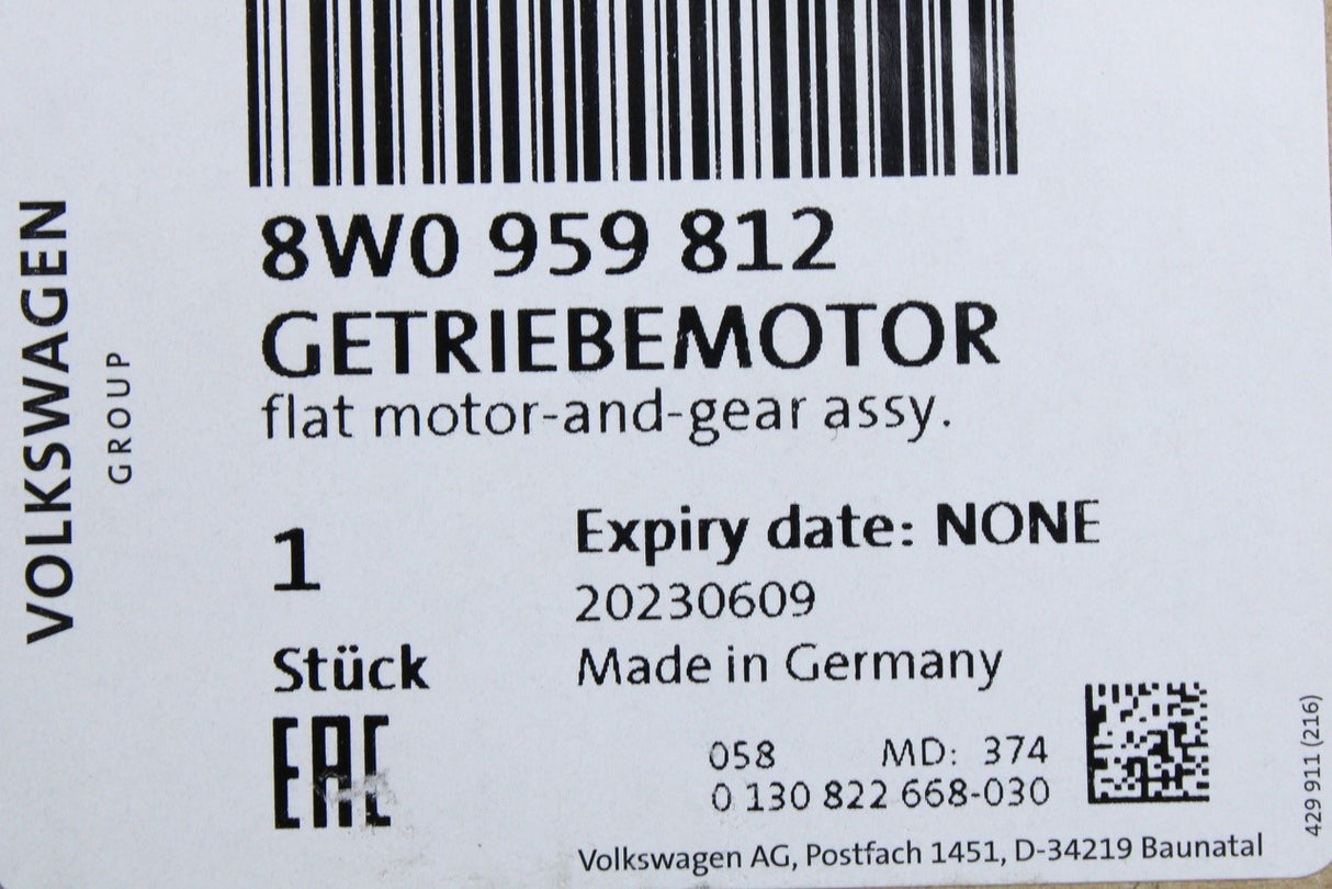 Audi A4 A6 e-tron Q6 e-tron rear window regulator motor (right) 8W0959812