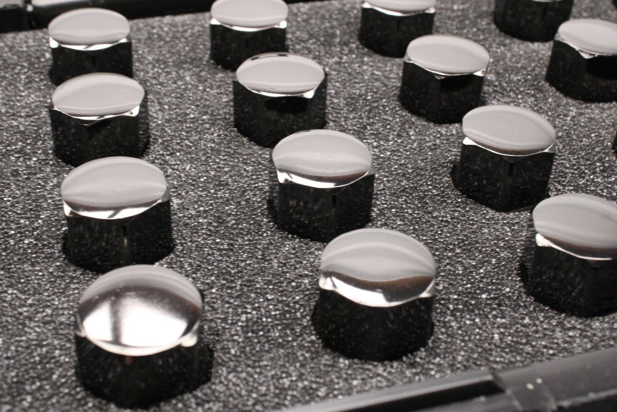 Range Rover Evoque 12-on Velar 17-on black wheel nut kit (x20) VPLVW0070