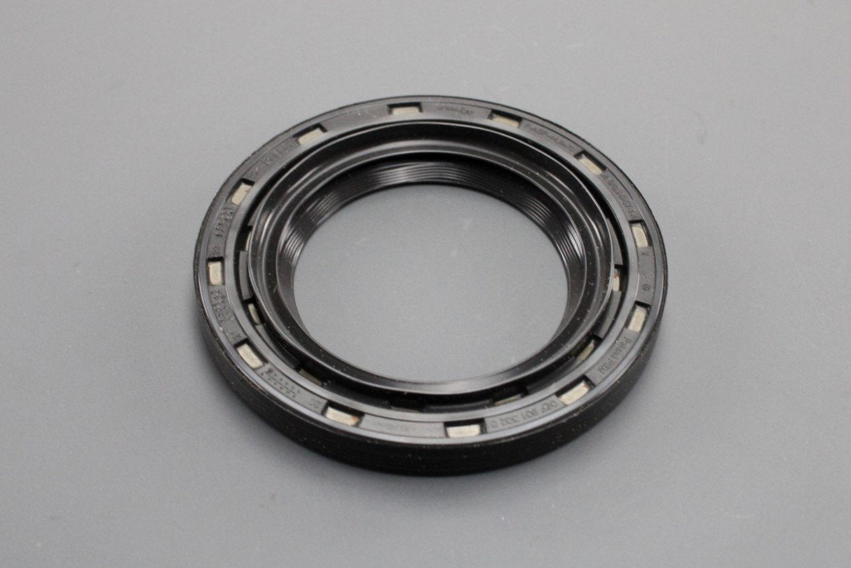 Audi e-tron 2019-on radial shaft seal (70x45x7mm) 0EF901302D