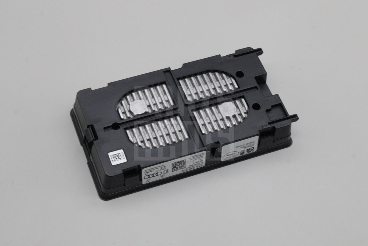 Audi Q2 TT RS3 R8 A3 S3 TTRS wireless phone charging module 81A035502