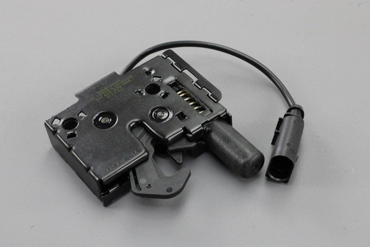VW T-Roc Golf MK8 2020-on bonnet latch lock with microswitch 2GA823509