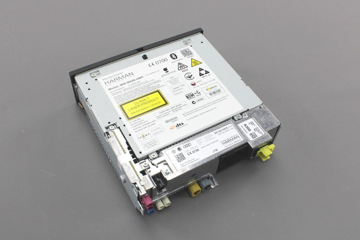 Audi A3 8V 13-16 dashboard control unit central computer MMI 8V0035036BX