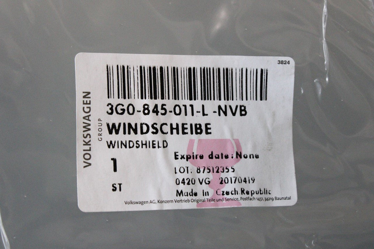 VW Passat B8 2015- Front windscreen glass 3G0845011LNVB