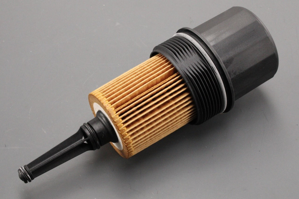 Mercedes-Benz engine oil filter housing A6131800010