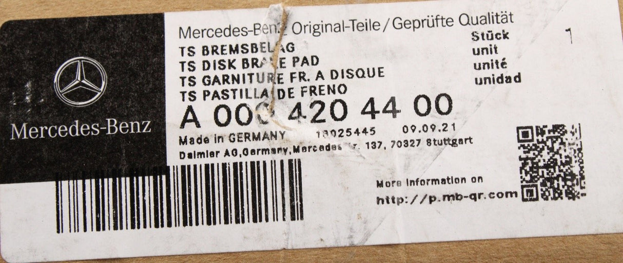 Mercedes-Benz W222 S63 W212 E63 front brake pads A0004204400