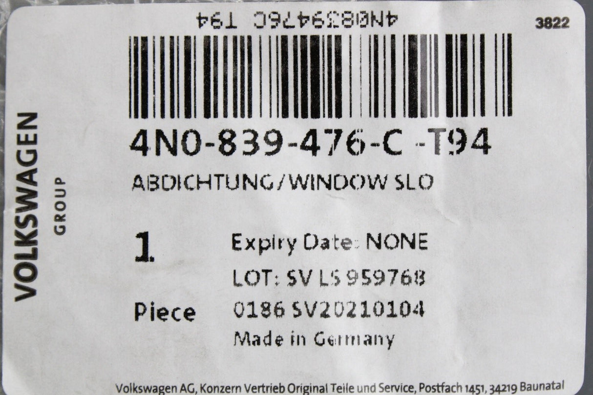Audi A8 S8 2018-on rear window aperture seal (right) 4N0839476C T94