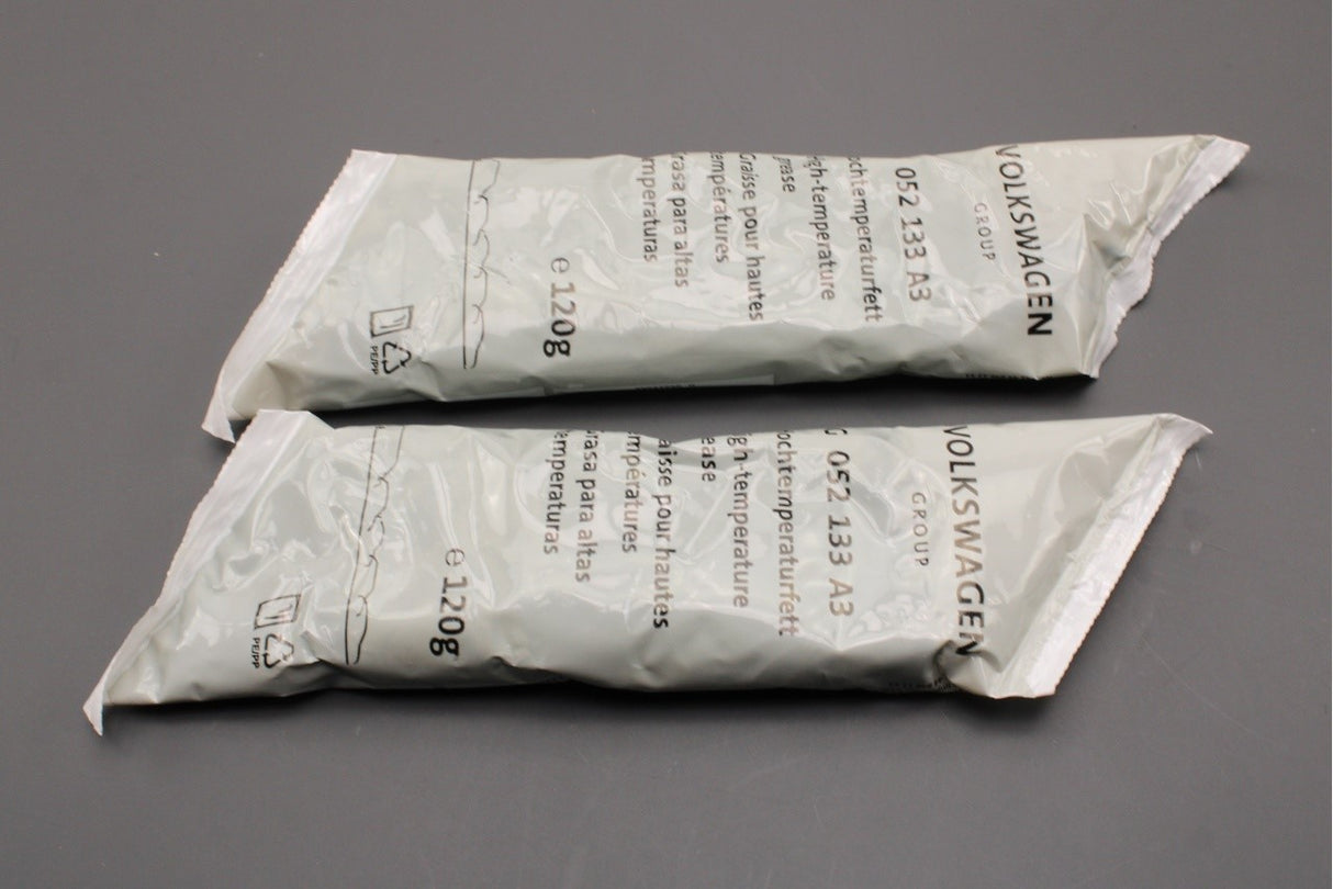 Audi A4 A5 S4 S5 RS5 2016-25 inner drive shaft boot kit (rear) 8W0598201