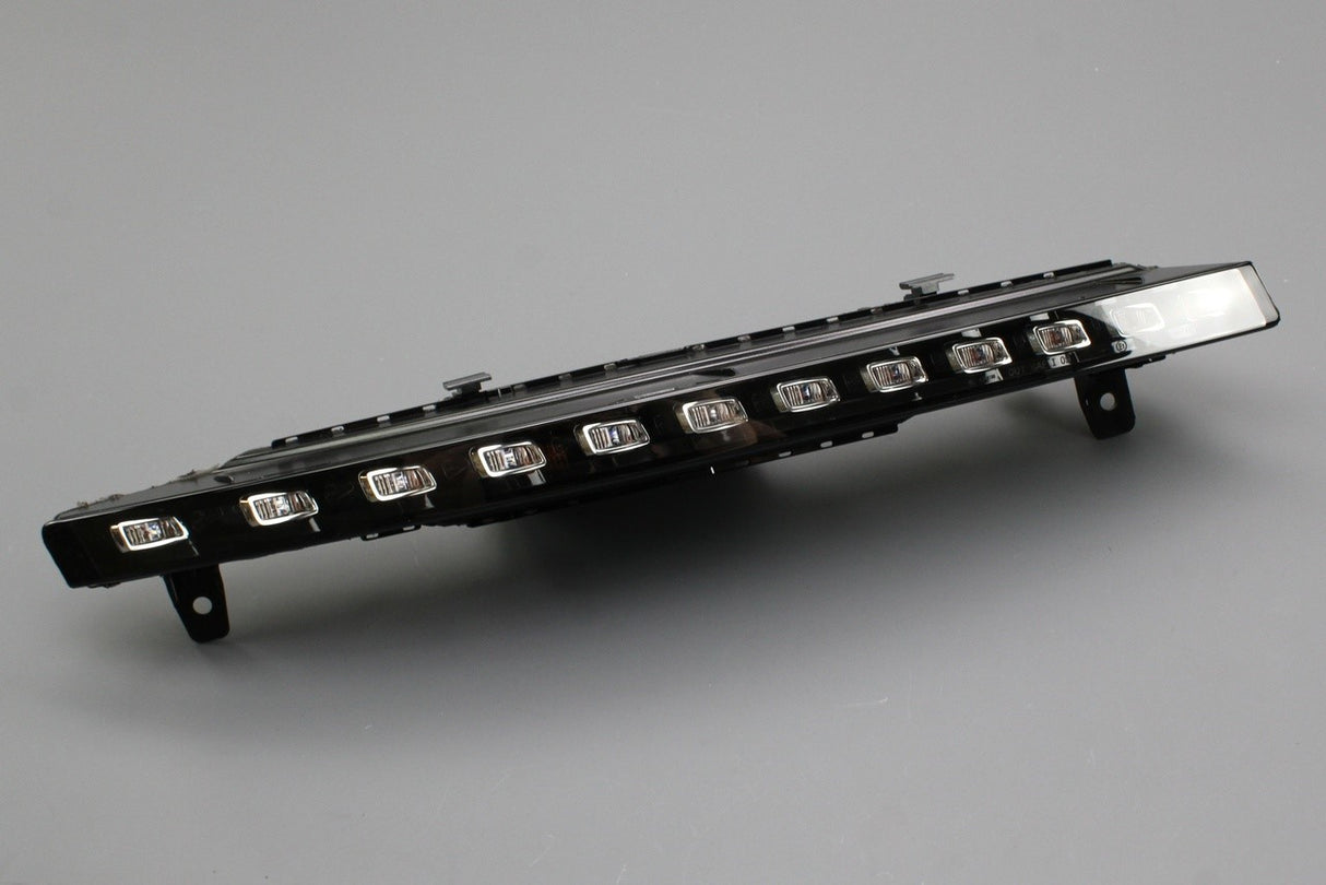 Audi Q7 2010-2015 LED turn signal indicator (front right) 4L0953042D
