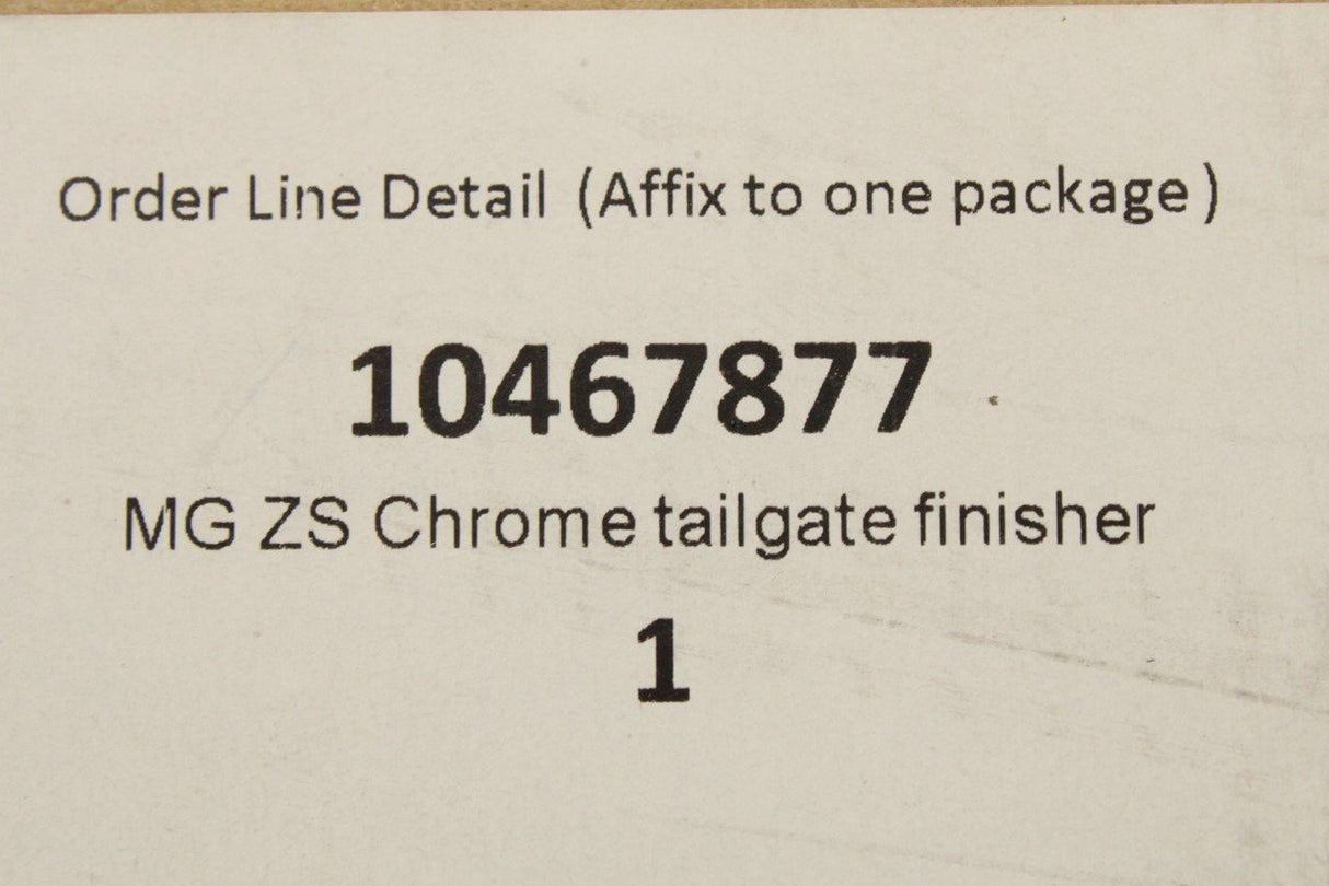 MG ZS tailgate boot lid trim strip (chrome) 10467877
