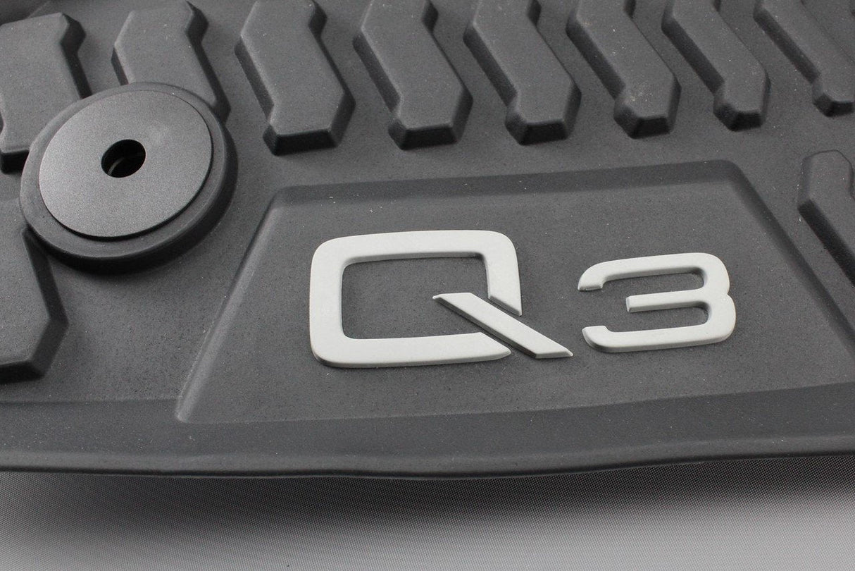 Audi Q3 RSQ3 2019- front RHD rubber floor mats 83C061501 041
