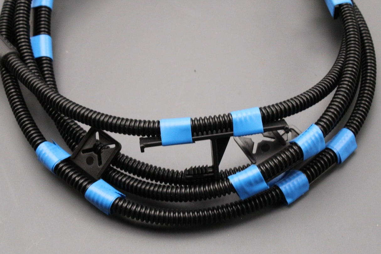 Land Rover Discovery Sport 2015-on windscreen washer hose LR127344